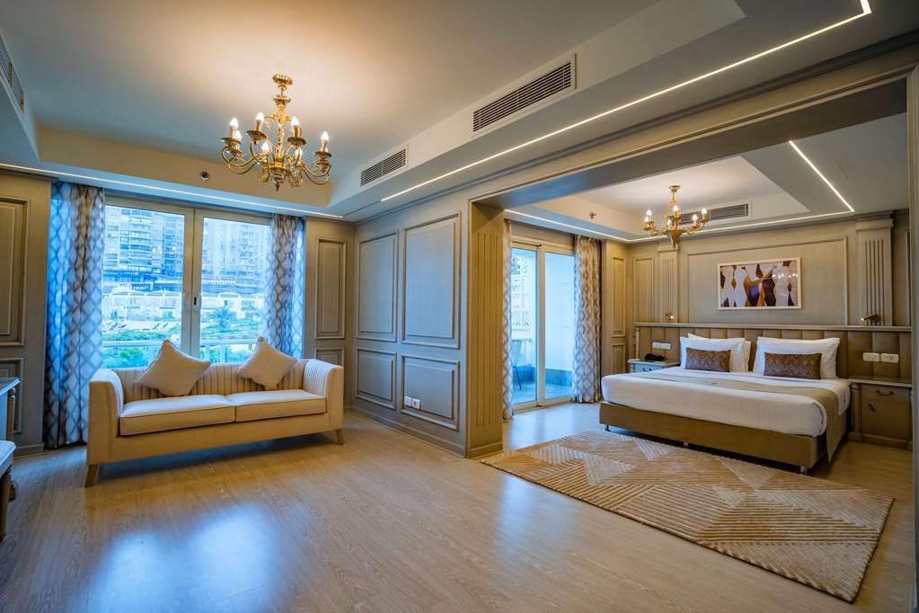 Sunrise Alex Avenue Hotel Alexandria Room photo Suite