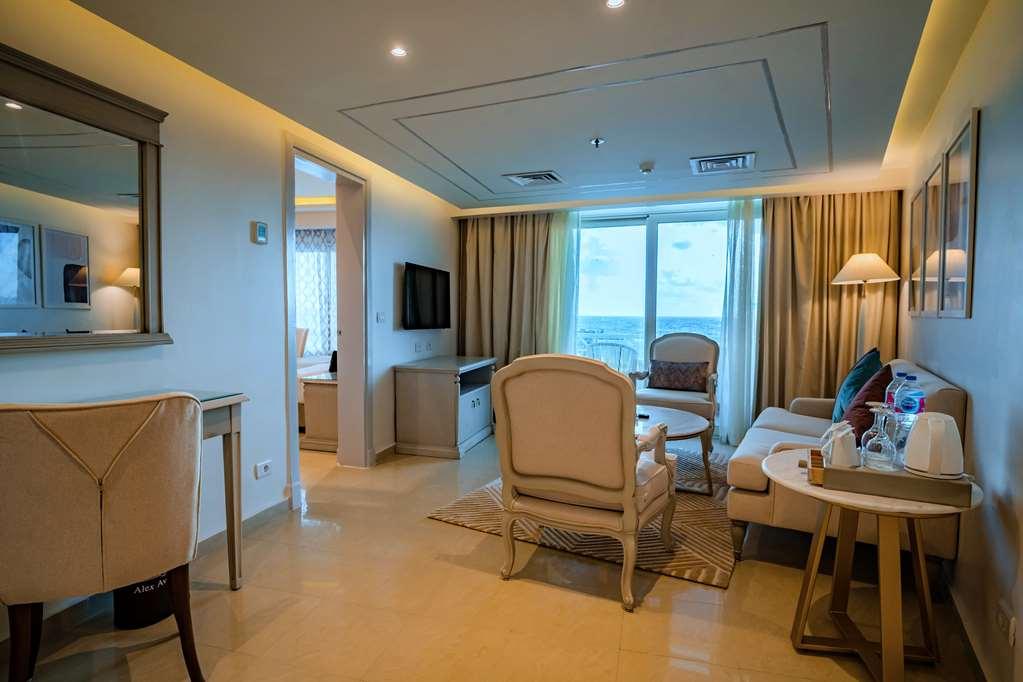 Sunrise Alex Avenue Hotel Alexandria Room photo A suite at the hotel